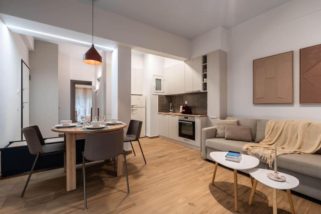 אתונה Delightful Sense 2Bd Apt In Kolonaki 7 Min To Metro מראה חיצוני תמונה